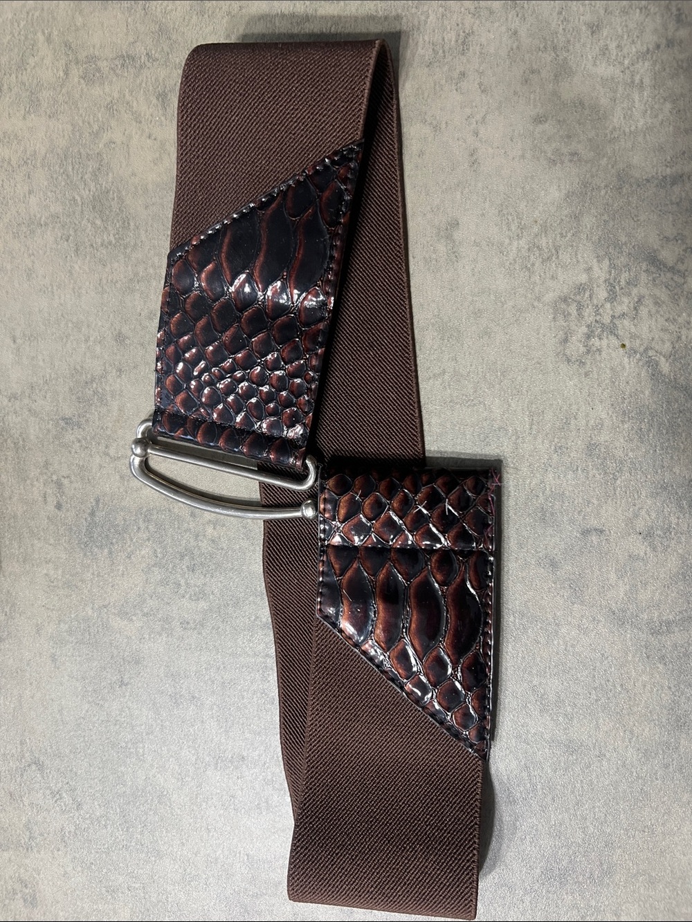 le chateau Brown Elastic Belt with Croc-Embossed Leather Trim